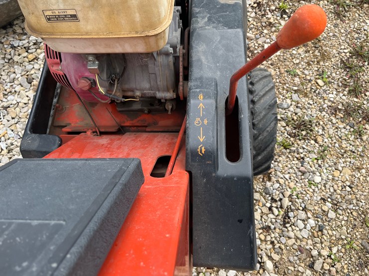 ditch-witch-1020-image-11