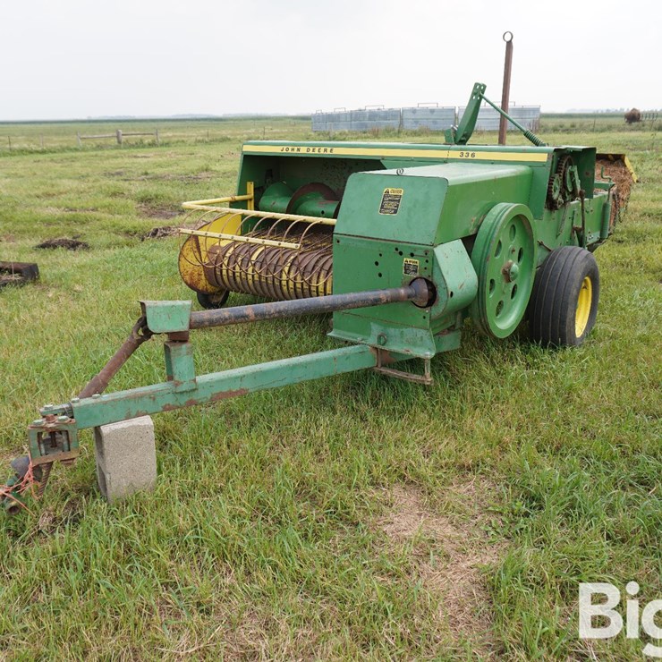 1980 JOHN DEERE 336