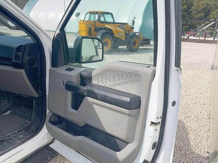 2017-ford-f150-image-51