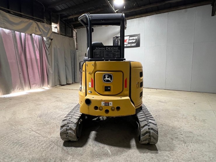 2022-deere-35g-image-4