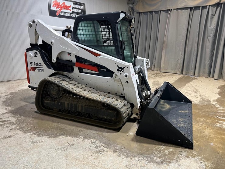 2022-bobcat-t770-image-6