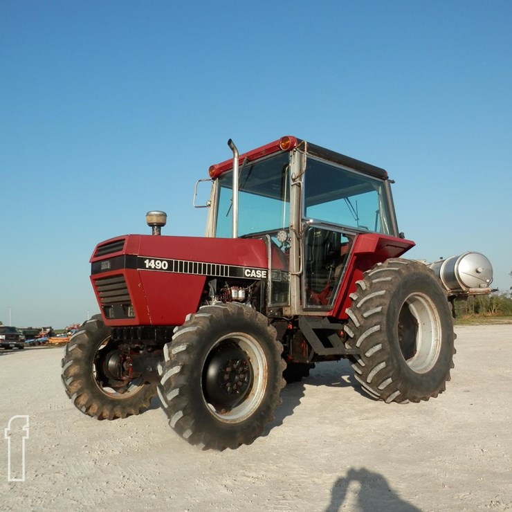 J I CASE 1490