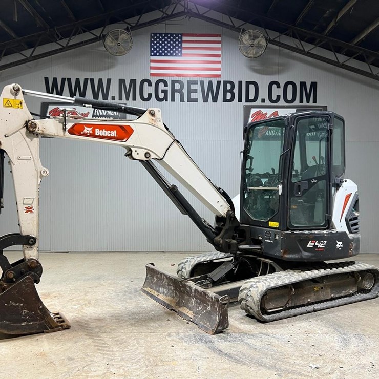 2022 BOBCAT E42