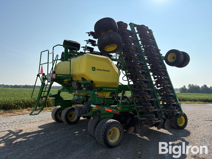 2022-john-deere-n542c-image-5