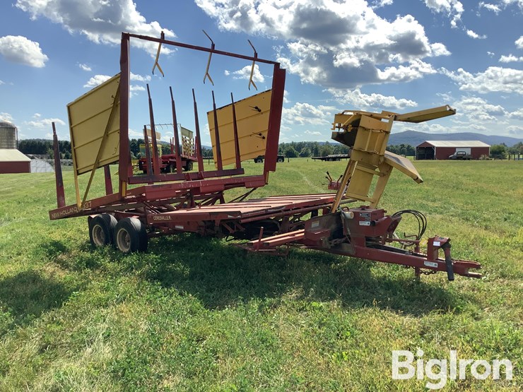 new-holland-1037-image-3