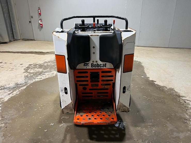 2019-bobcat-mt85-image-4