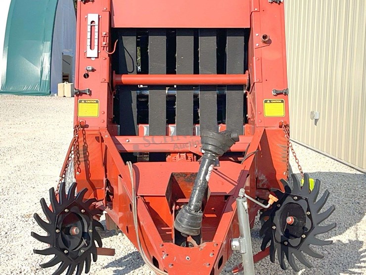 hesston-530-image-8