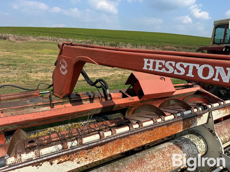 hesston-1014-image-16