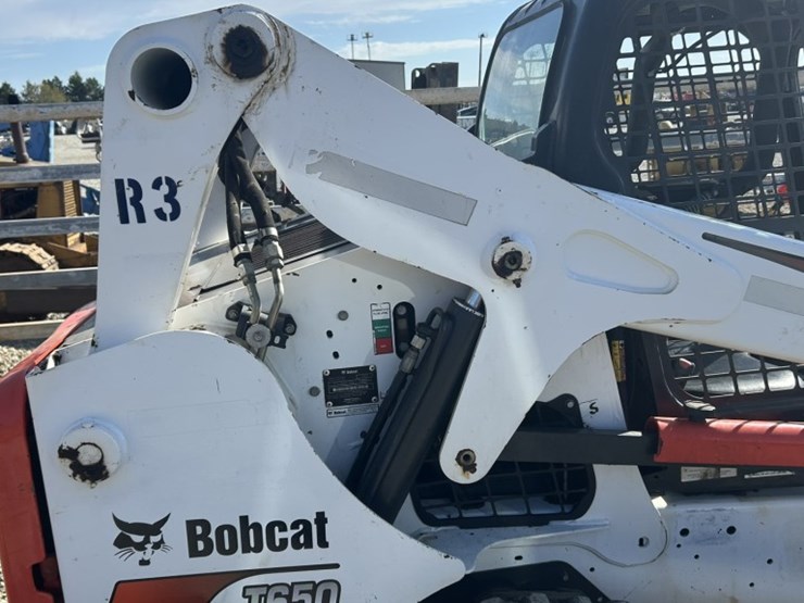 2019-bobcat-t650-image-25