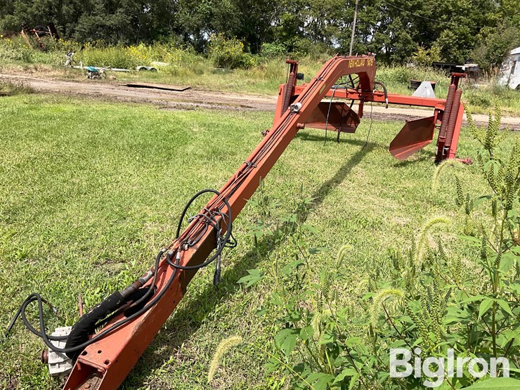 new-holland-1475-image-1