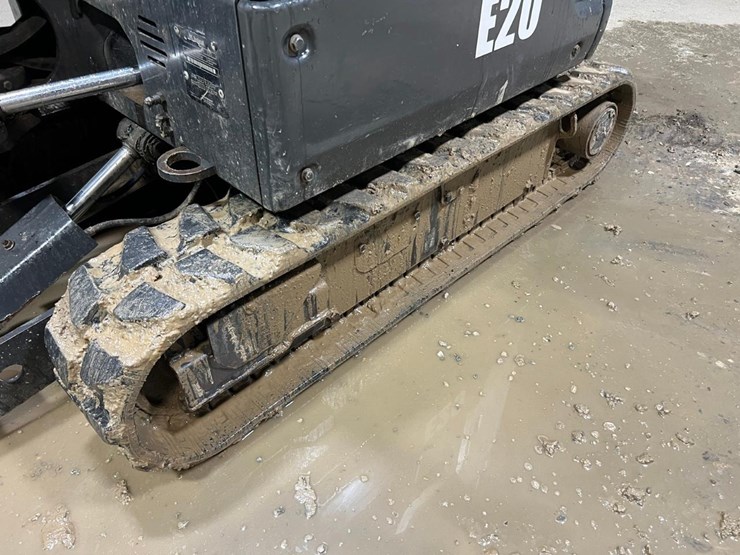 2019-bobcat-e20-image-13