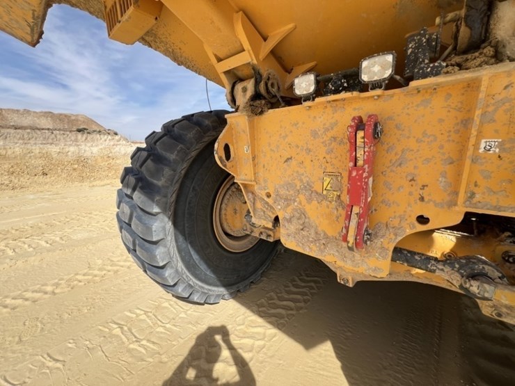 2020-volvo-a60h-image-18