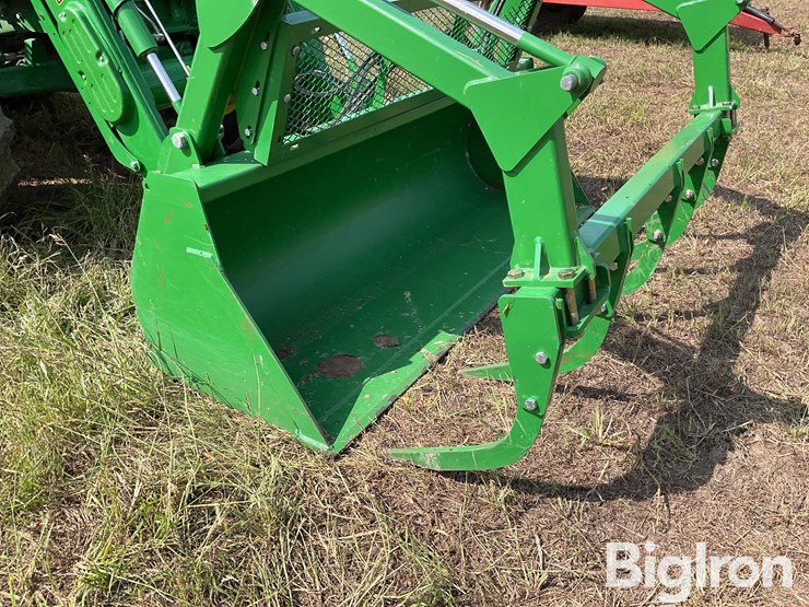 2015-john-deere-6125m-image-13
