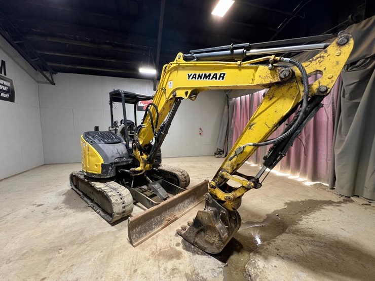 2016-yanmar-vio45-6a-image-8