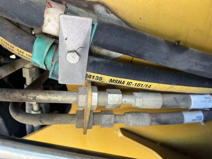2012-caterpillar-272d-image-21