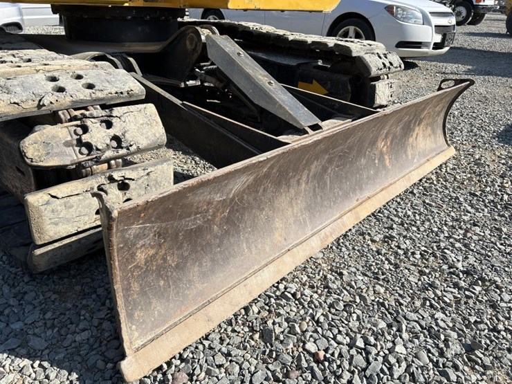 deere-75g-image-37