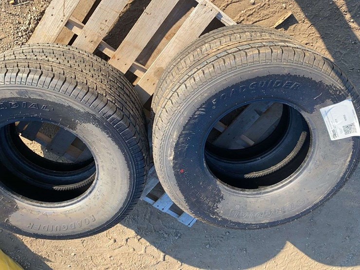 (4)-st235/85r16-radial-trailer-tires-image-1
