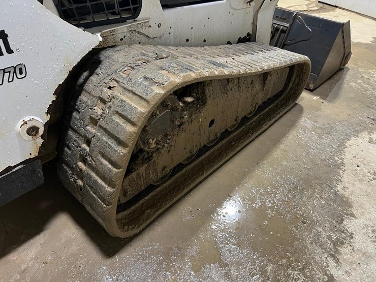 2015-bobcat-t770-image-17