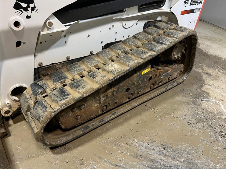 2016-bobcat-t870-image-12