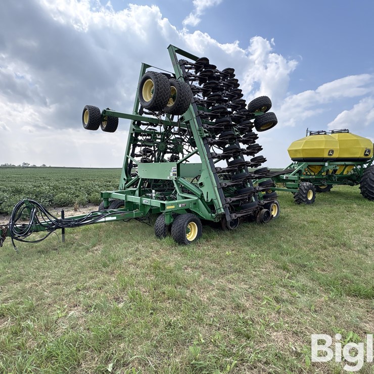 2005 JOHN DEERE 1890