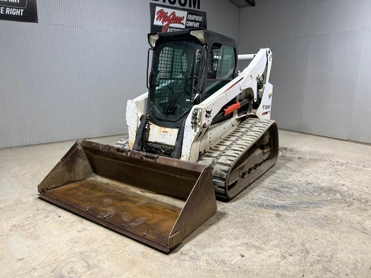 2016-bobcat-t740-image-2