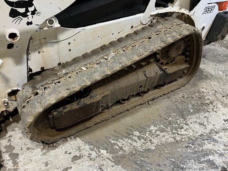 2017-bobcat-t595-image-12