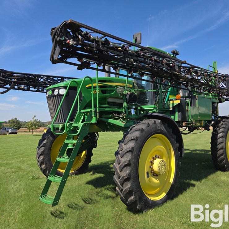 2011 JOHN DEERE 4830
