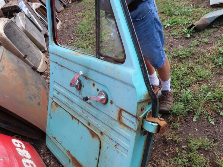 pair-of-1956-ford-pickup-doors-image-3