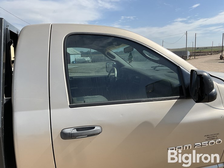 2004-dodge-ram-2500-image-18