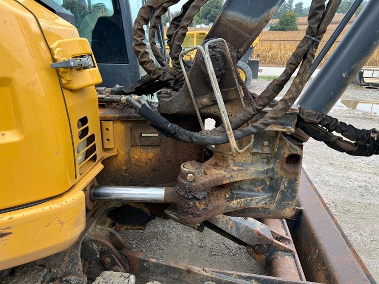 deere-85g-image-28