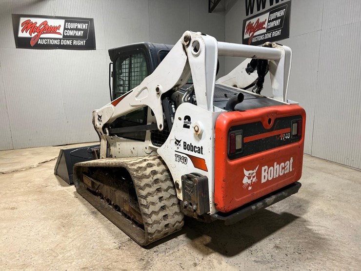 2019-bobcat-t740-image-3