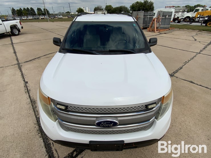 2014-ford-explorer-image-14