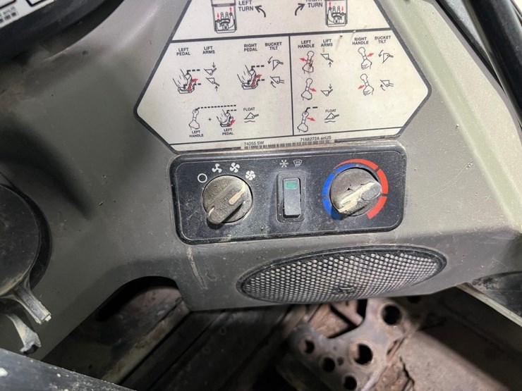2015-bobcat-t650-image-28
