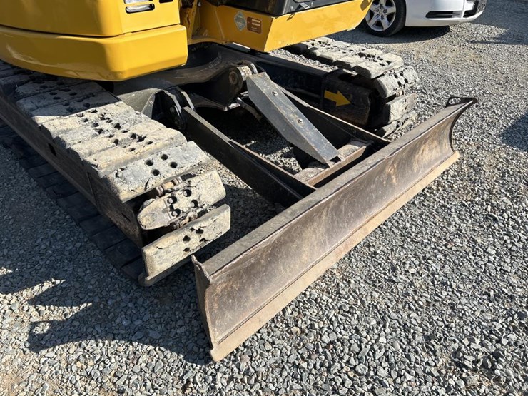 deere-75g-image-30