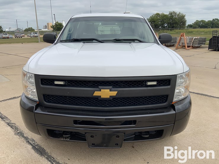 2012-chevrolet-silverado-1500-image-2