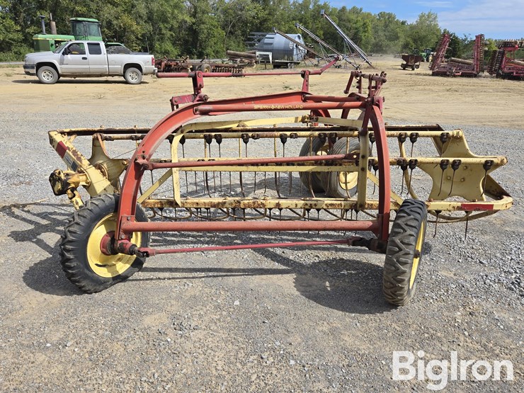 new-holland-256-image-6