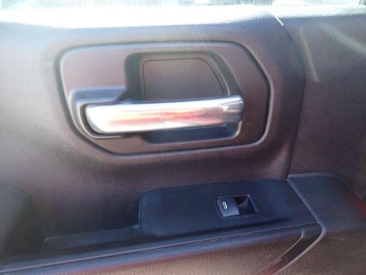 2022-chevrolet-silverado-2500-image-52