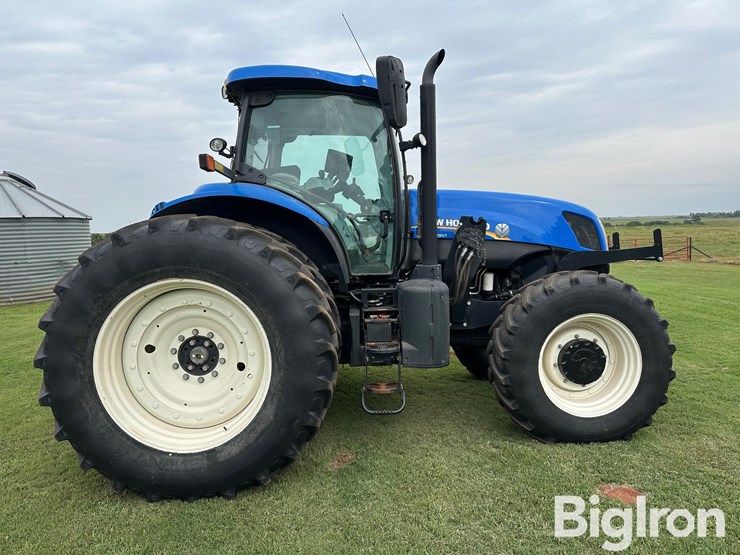 2014-new-holland-t7.250-image-4