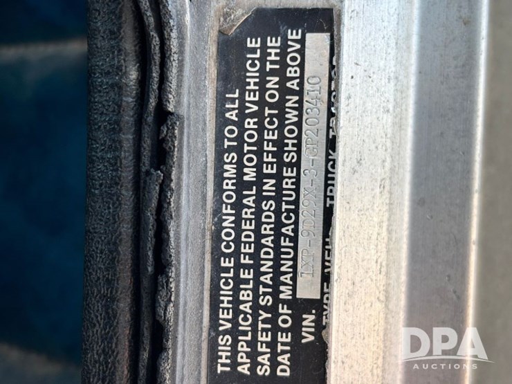 1986-peterbilt-359-image-92