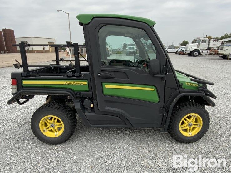 2018-john-deere-gator-image-4