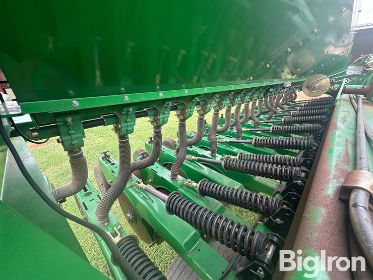 2013-great-plains-2s2600hd-image-19