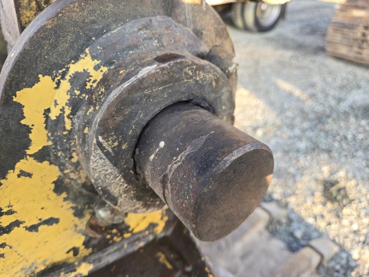 caterpillar-312-image-12