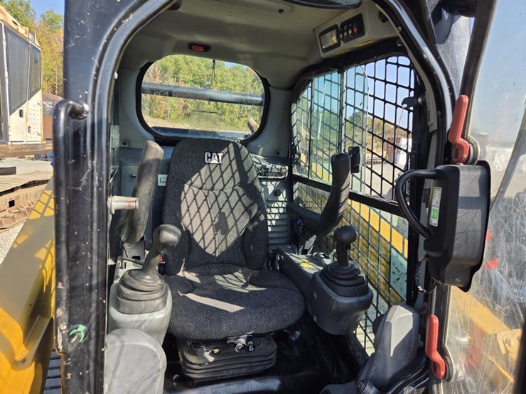 caterpillar-259d-image-37