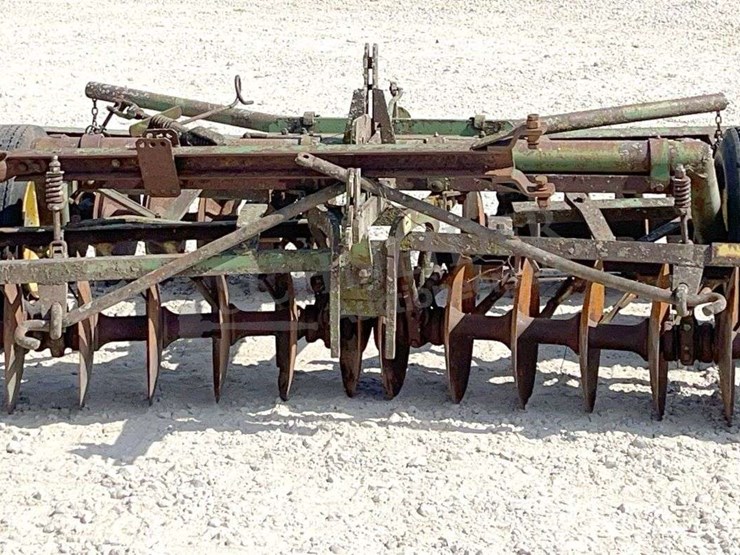 john-deere-10-image-8