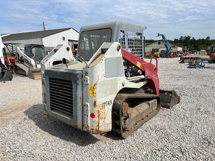 2016-takeuchi-tl8-image-5