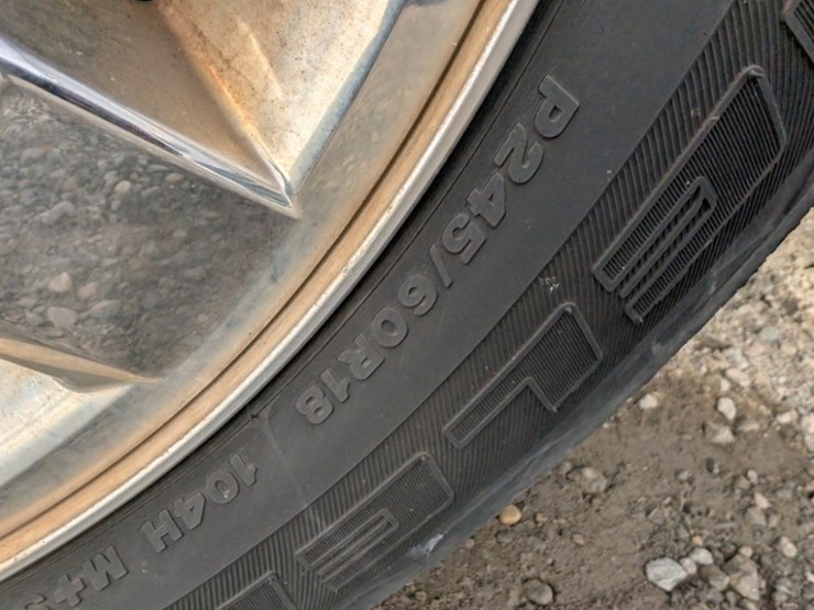 2010-ford-edge-image-16