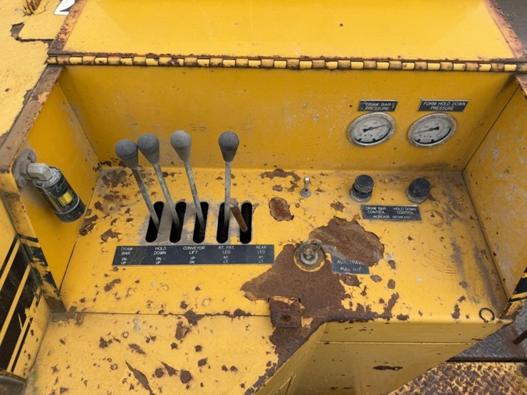 #1415-•-gomaco-gt3600-curb-machine-image-67