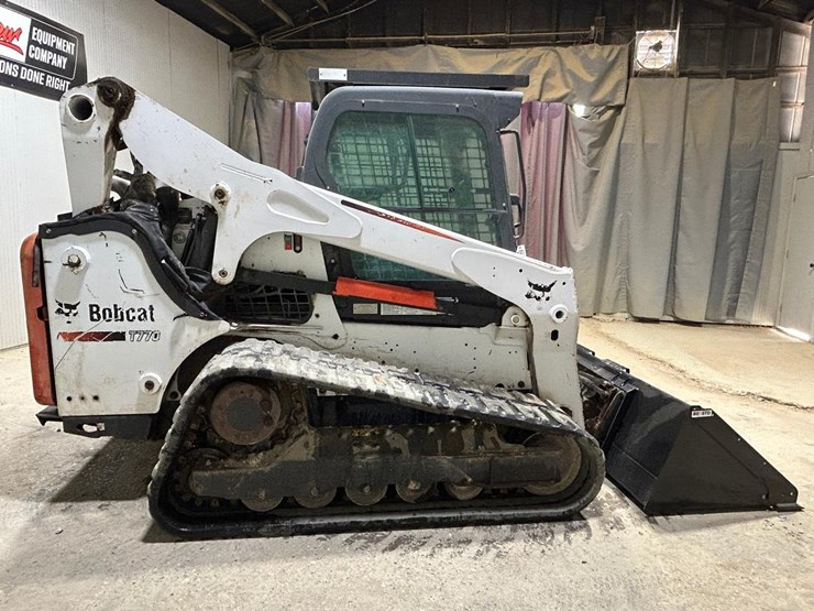2015-bobcat-t770-image-7
