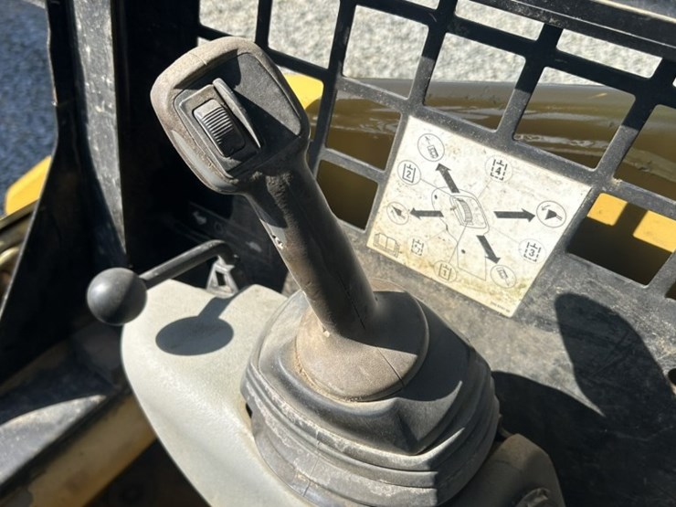 caterpillar-247b3-image-46