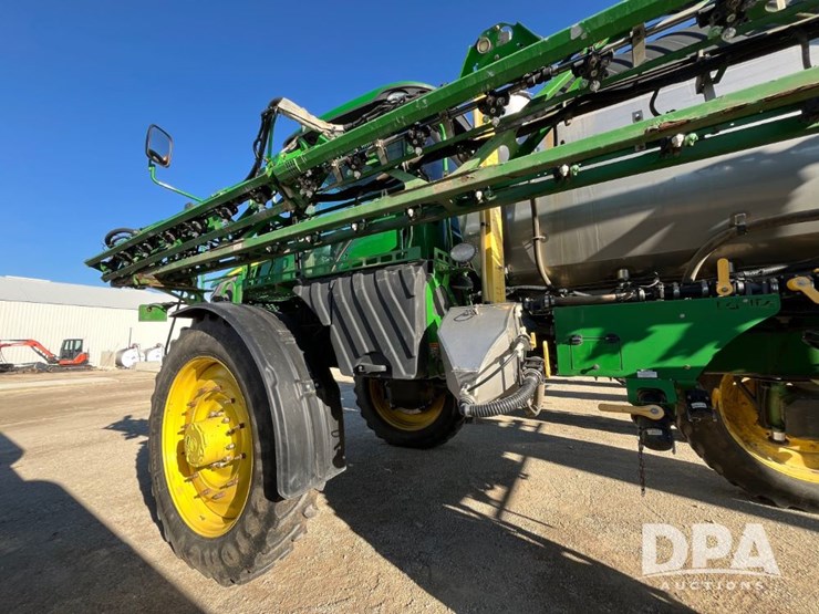 2019-john-deere-r4045-image-17